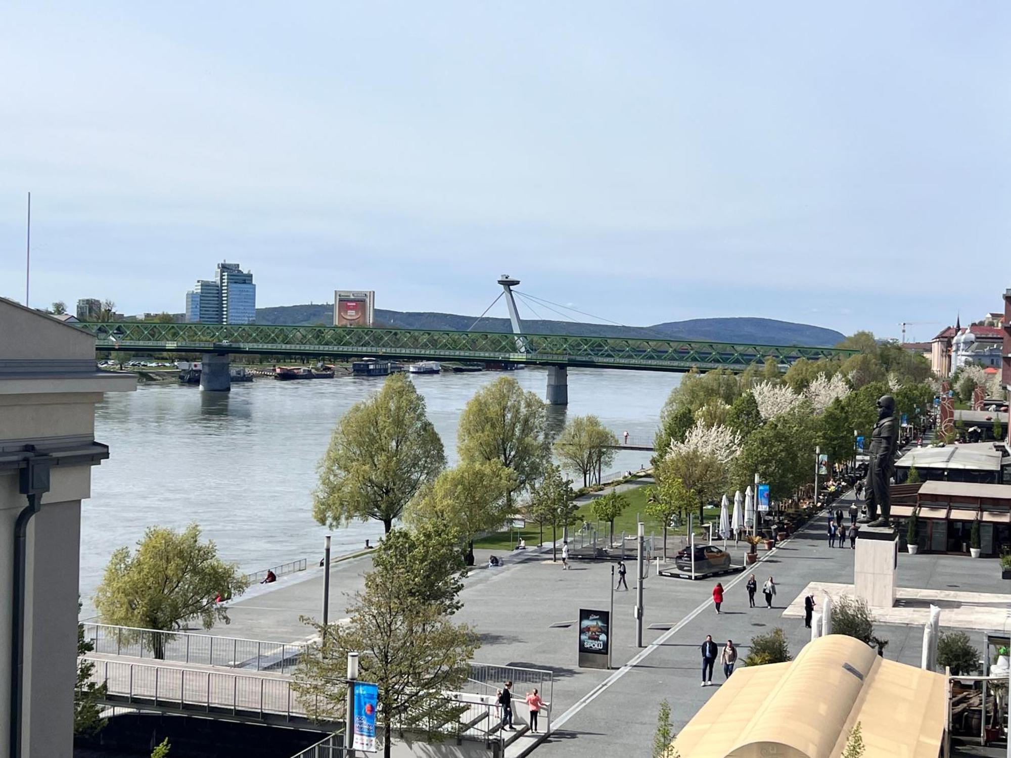 Faro Studio Eurovea Bratislava Esterno foto